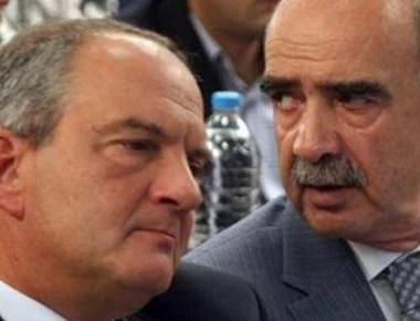 Γνωστός ηθοποιός της σειράς «Τατουάζ» φωτογραφίζεται με Κ. Καραμανλή και Β. Μεϊμαράκη (φωτο)